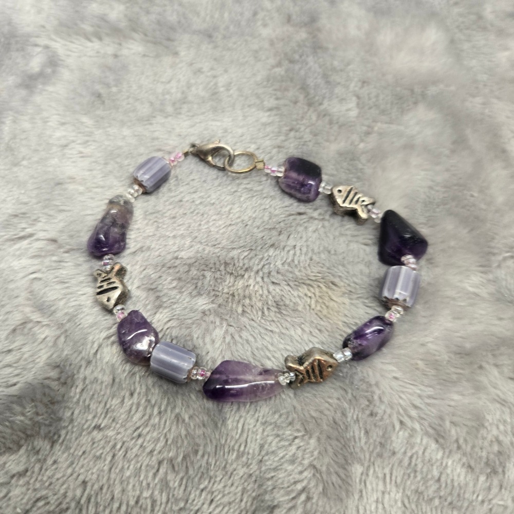 Amethyst Beaded Fish Bracelet Purple Stone Glass Barrel Beads Silver Tone 7.5 In